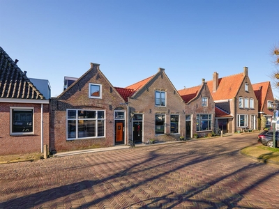 Nieuwe Zijds Burgwal 35 .