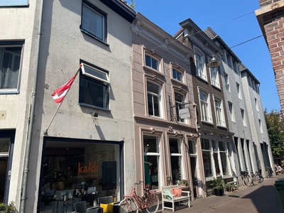 Snellestraat in Den Bosch (74m2)