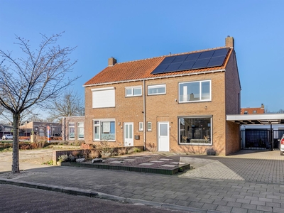 Van Karnebeekstraat 13