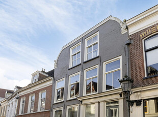 Buiten Nieuwstraat 28I