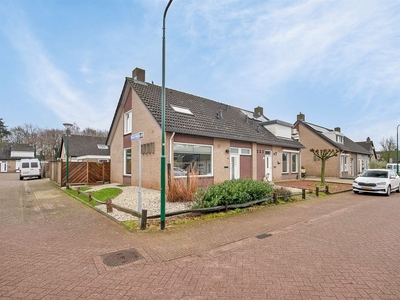 Prins van Oranjestraat 33