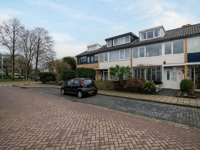 Van 't Hoffstraat 6