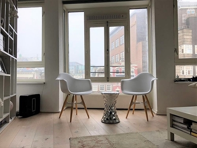 Appartement te huur Nieuwezijds Voorburgwal, Amsterdam