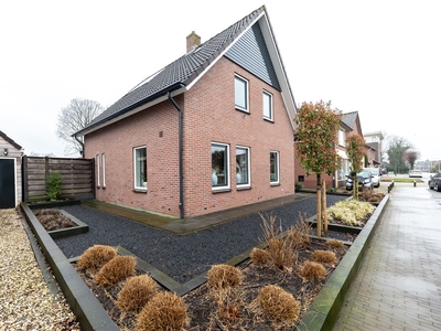 Dorpsstraat 35