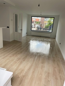 Woning te huur Van Maerlantlaan, Driehuis Nh