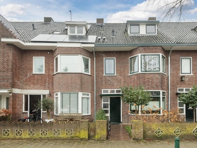 van Voorst tot Voorststraat 22