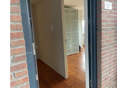 Huur 1 slaapkamer appartement van 58 m² in Amsterdam