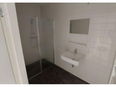 Huur 1 slaapkamer appartement van 61 m² in 's-Gravenhage