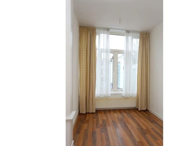 Huur 1 slaapkamer appartement van 69 m² in Den Haag