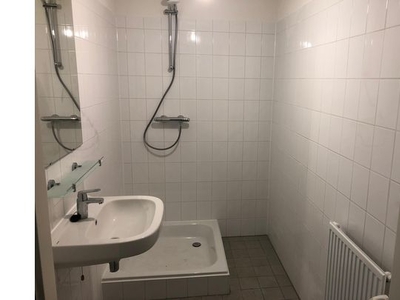 Huur 2 slaapkamer appartement van 61 m² in Capelle aan den IJssel