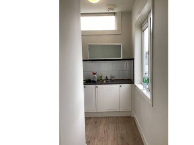 Huur 2 slaapkamer appartement van 65 m² in Den Haag