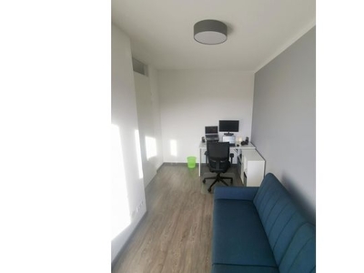 Huur 2 slaapkamer appartement van 80 m² in Hoofddorp