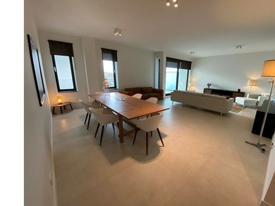 Huur 3 slaapkamer appartement van 125 m² in Amstelveen