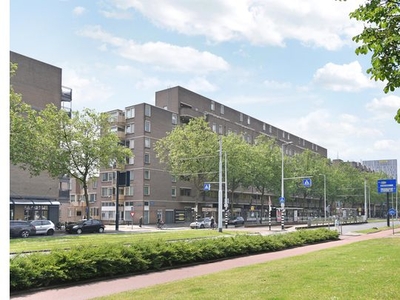 Huur 4 slaapkamer appartement van 148 m² in Rotterdam