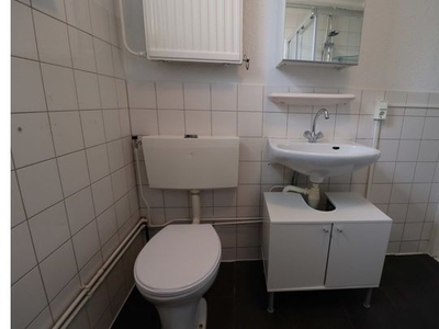 Huur 4 slaapkamer huis van 110 m² in Rotterdam