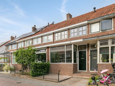 Dwarsstraat 7