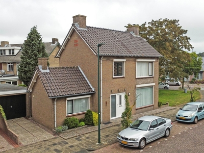 Emmastraat 8