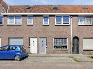 Bisschop Masiusstraat 11, Tilburg