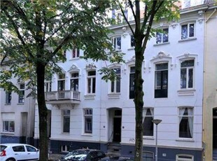 Emmastraat 25