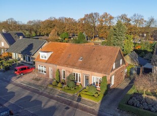 Hemelrijken 10, Casteren