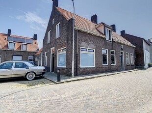 Kazernestraat 33, Ijzendijke