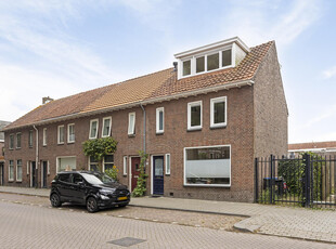 Kruisvaardersstraat 33, Tilburg