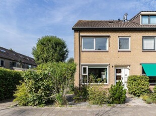 Leeuwerikstraat 32, Groot