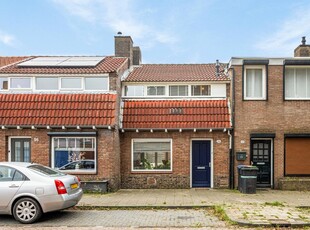 Pastoor Smitsstraat 98, Tilburg