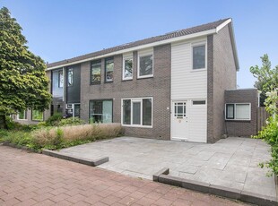 Riepel 22, Emmeloord