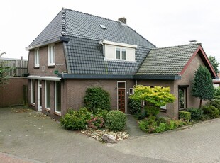 Schoolweg 1a, Rheden