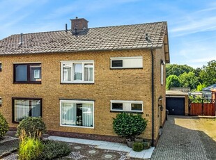 Valderenstraat 11, Geleen