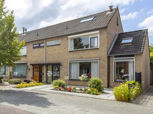 Venusstraat 10, Hardinxveld