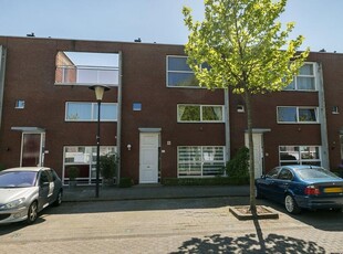 Zalmwater 35, Barendrecht