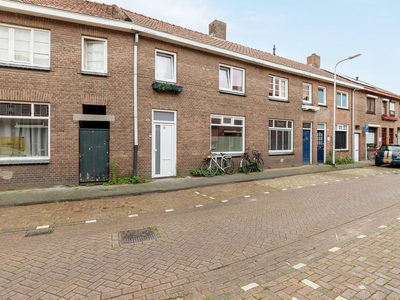 Buys Ballotstraat 8