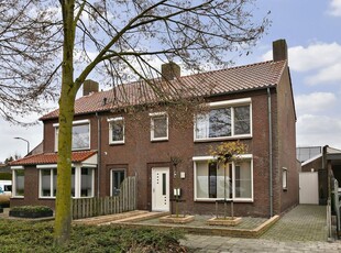 Lindenstraat 53, Hapert