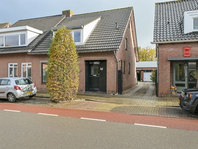 Kerkstraat 23