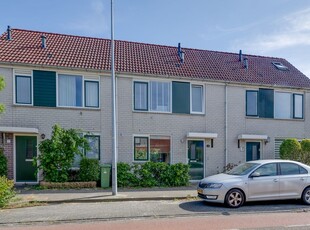 Smaragd 9, Hoorn