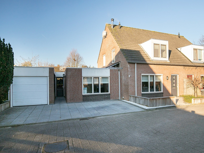 Pastoor Tilmanstraat 16