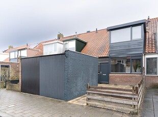 Bernhardstraat 21, Rhoon