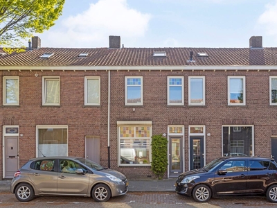 Vredeman de Vriesstraat 74