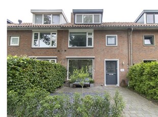 Huur 4 slaapkamer huis van 112 m² in Amstelveen