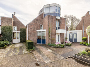 Zuiderbaan 13