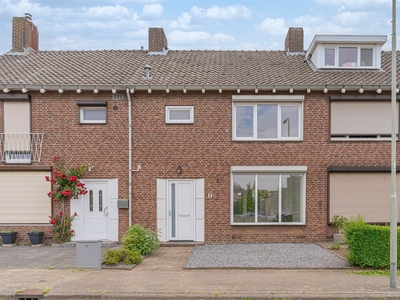 Dominee Hoogendijkstraat 11