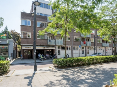 Emmastraat 32