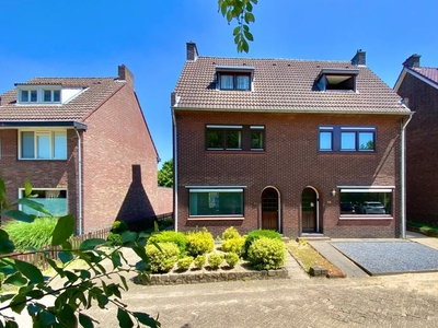 Leeuwerik 30