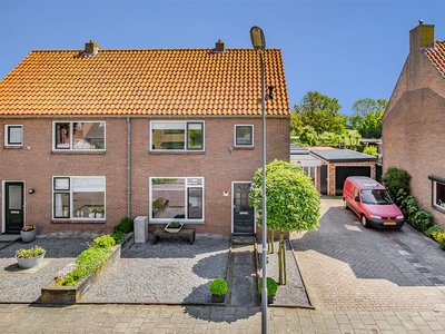 Ooststraat 8