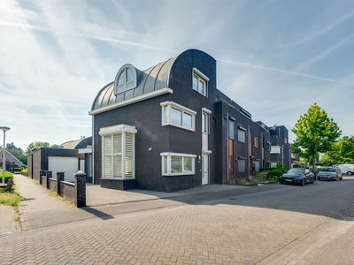 Burgemeester Voetenstraat 36