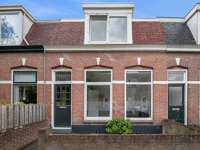 Dokkumerstraat 3