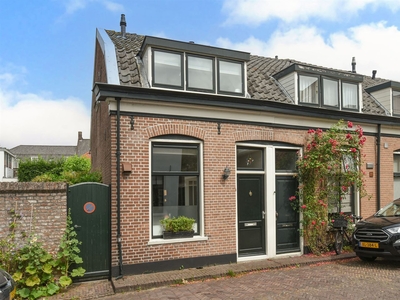 Huizerpoortstraat 1