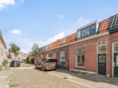 Oranjestraat 32